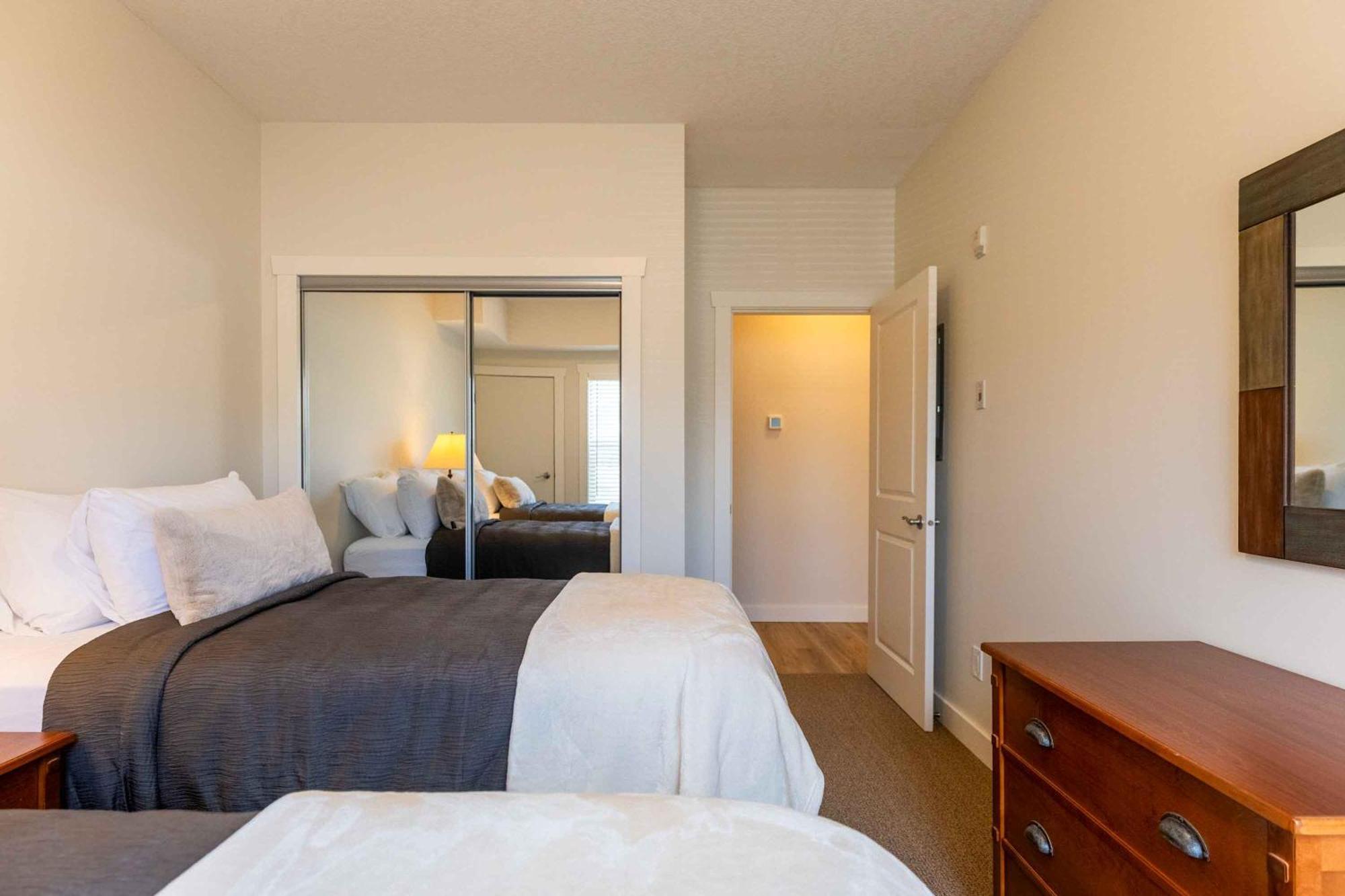Silver Rock Condominiums By Fernie Central Reservations エクステリア 写真