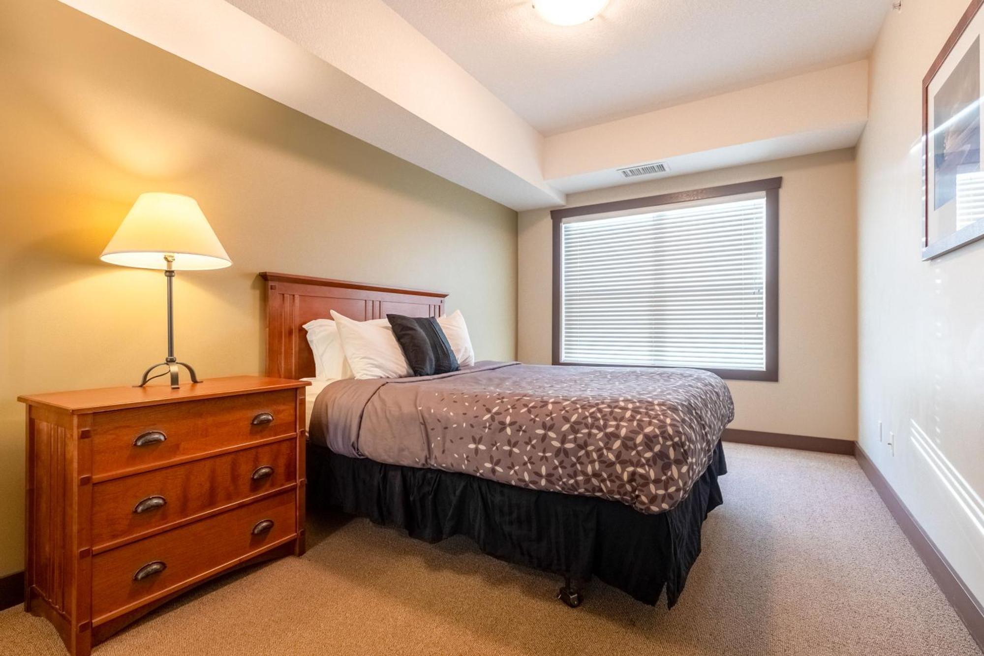 Silver Rock Condominiums By Fernie Central Reservations エクステリア 写真