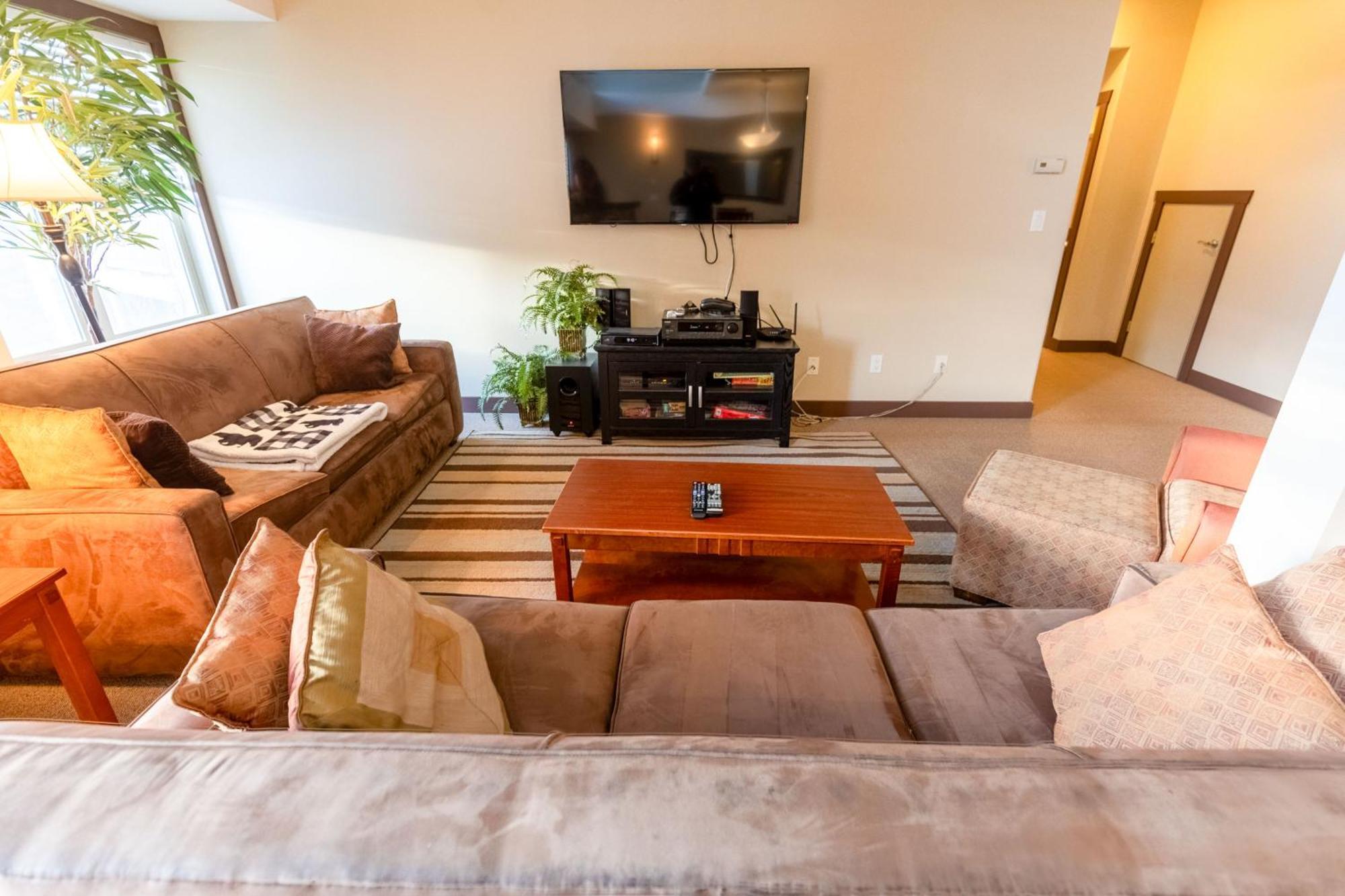 Silver Rock Condominiums By Fernie Central Reservations エクステリア 写真