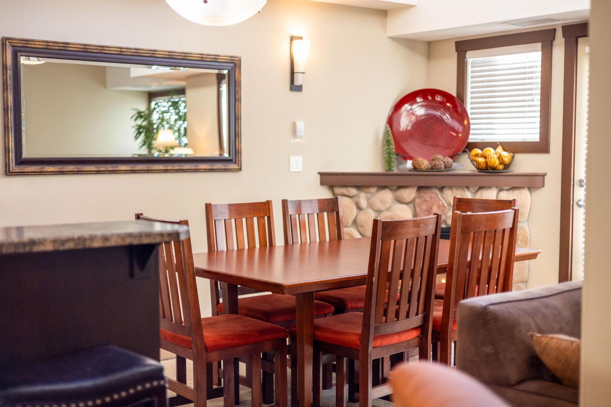 Silver Rock Condominiums By Fernie Central Reservations エクステリア 写真