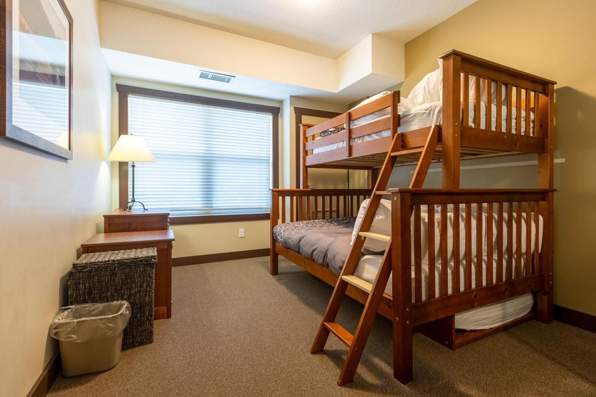 Silver Rock Condominiums By Fernie Central Reservations エクステリア 写真