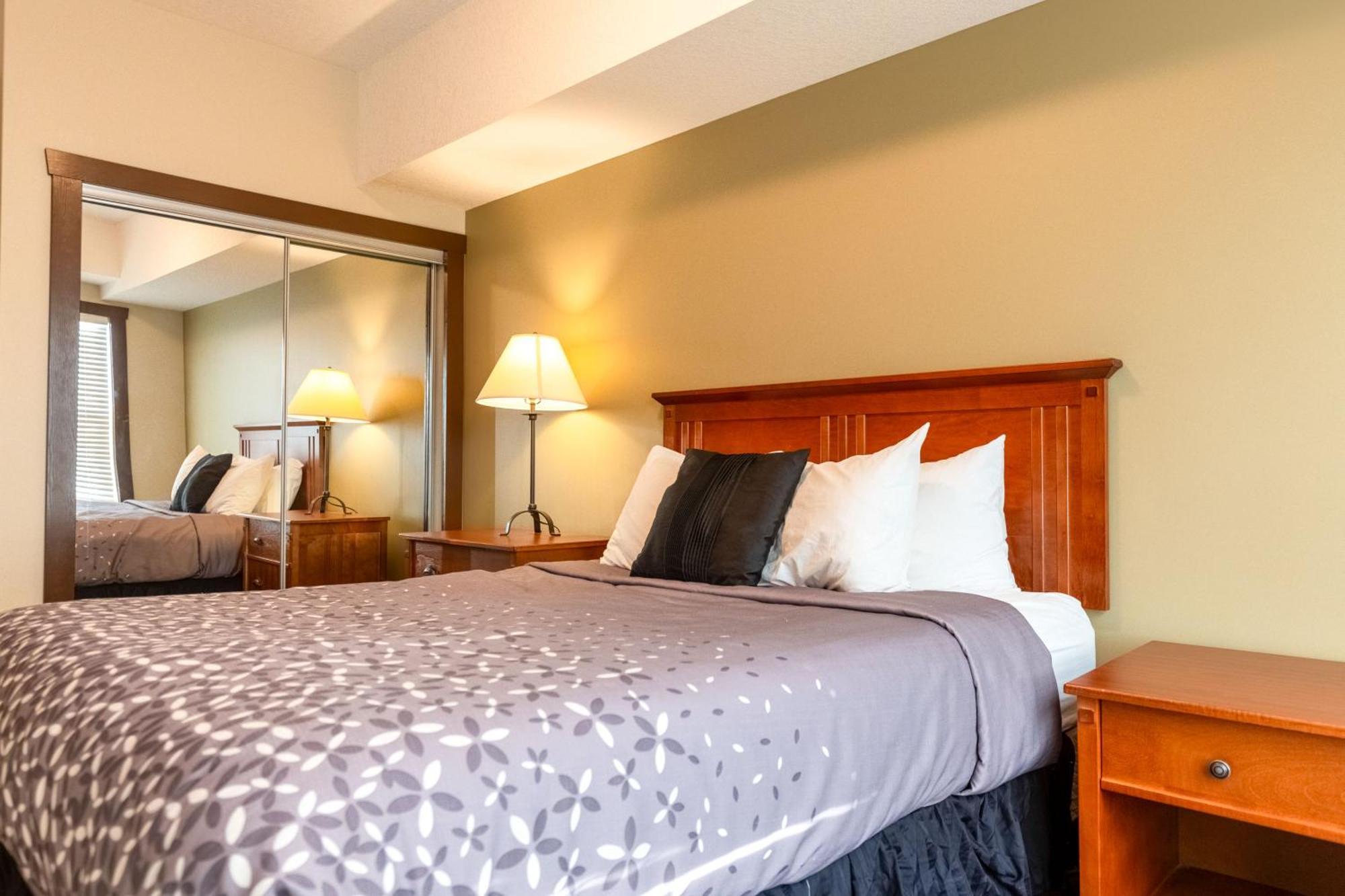 Silver Rock Condominiums By Fernie Central Reservations エクステリア 写真