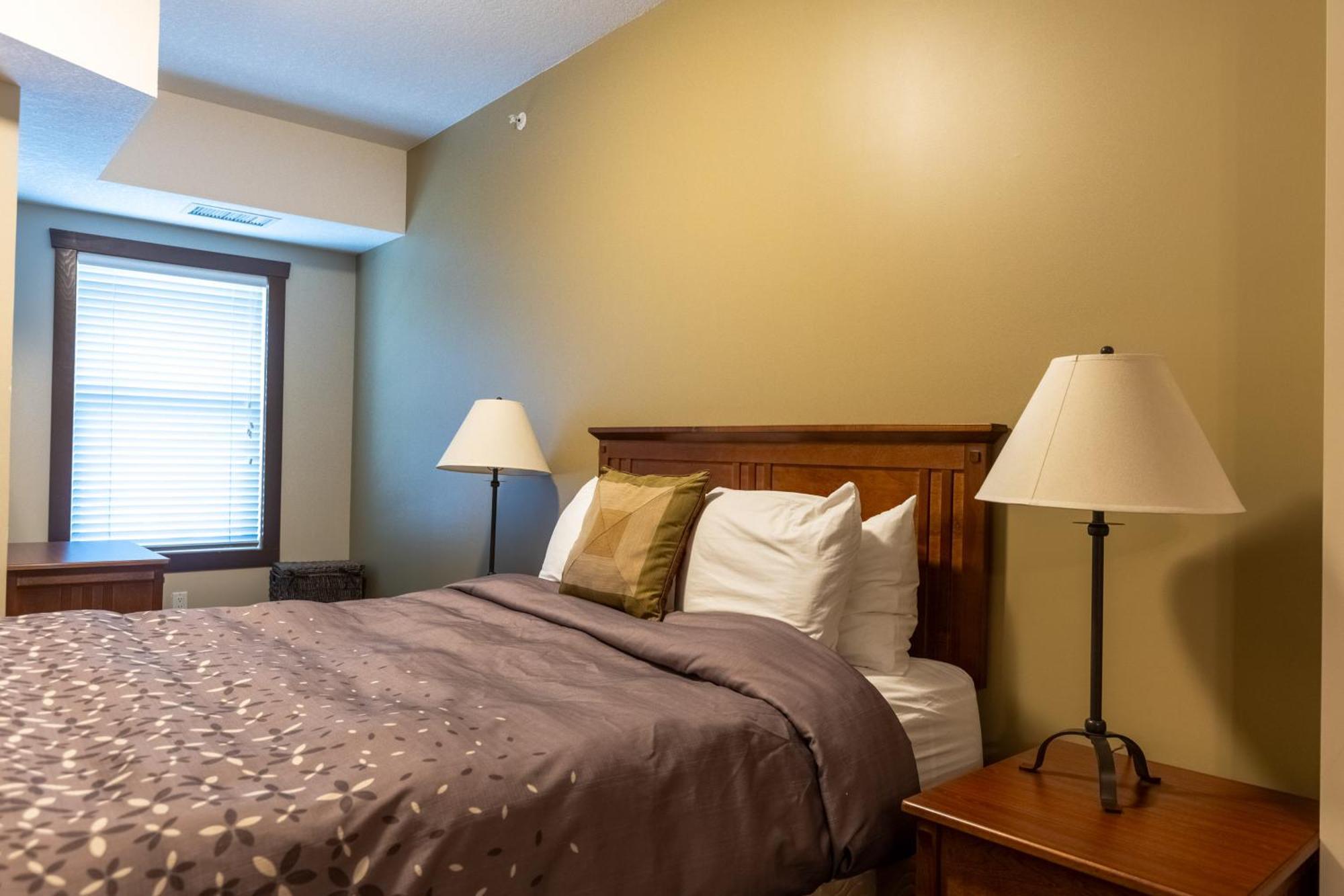 Silver Rock Condominiums By Fernie Central Reservations エクステリア 写真
